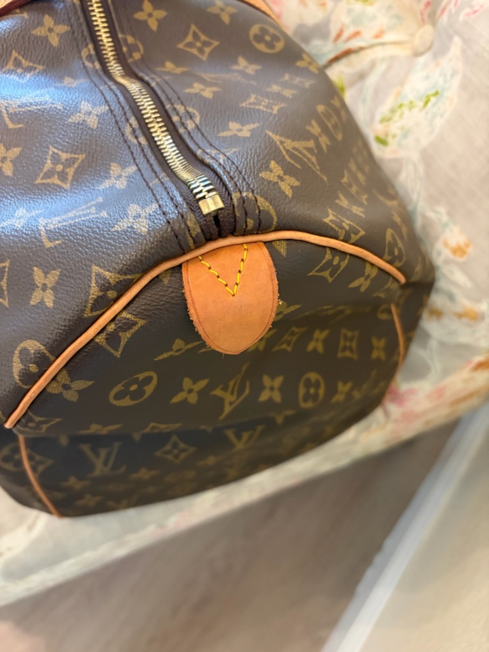 Louis Vuitton Monogram Canvas Keepall 55 Duffel Bag with Vachetta Trim - Picture 4 of 11